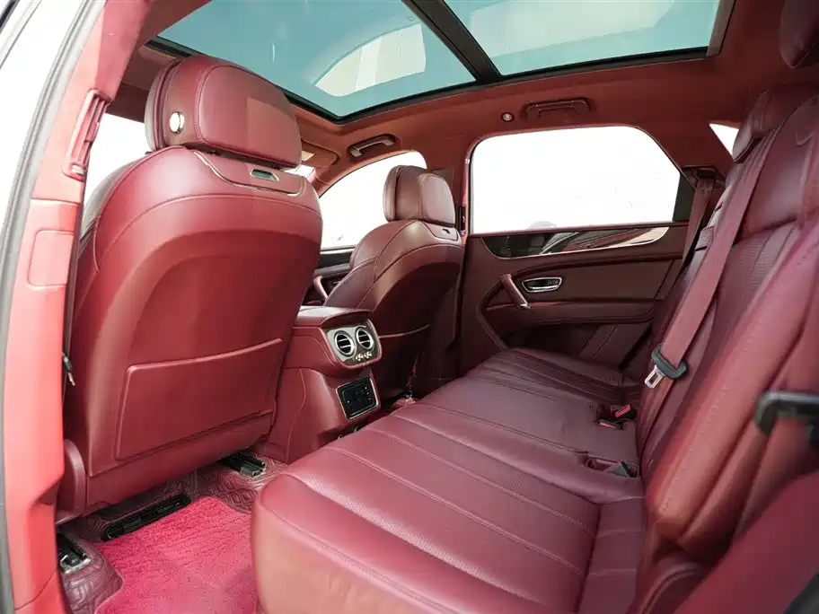 Bentley Bentayga 2018 4.0T V8