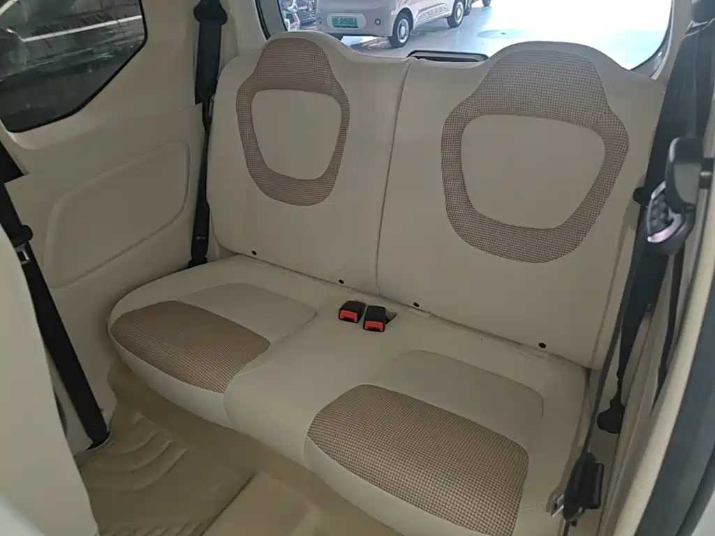 Wuling MINIEV — миниатюра 17