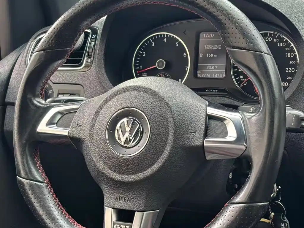 Volkswagen Polo — миниатюра 6