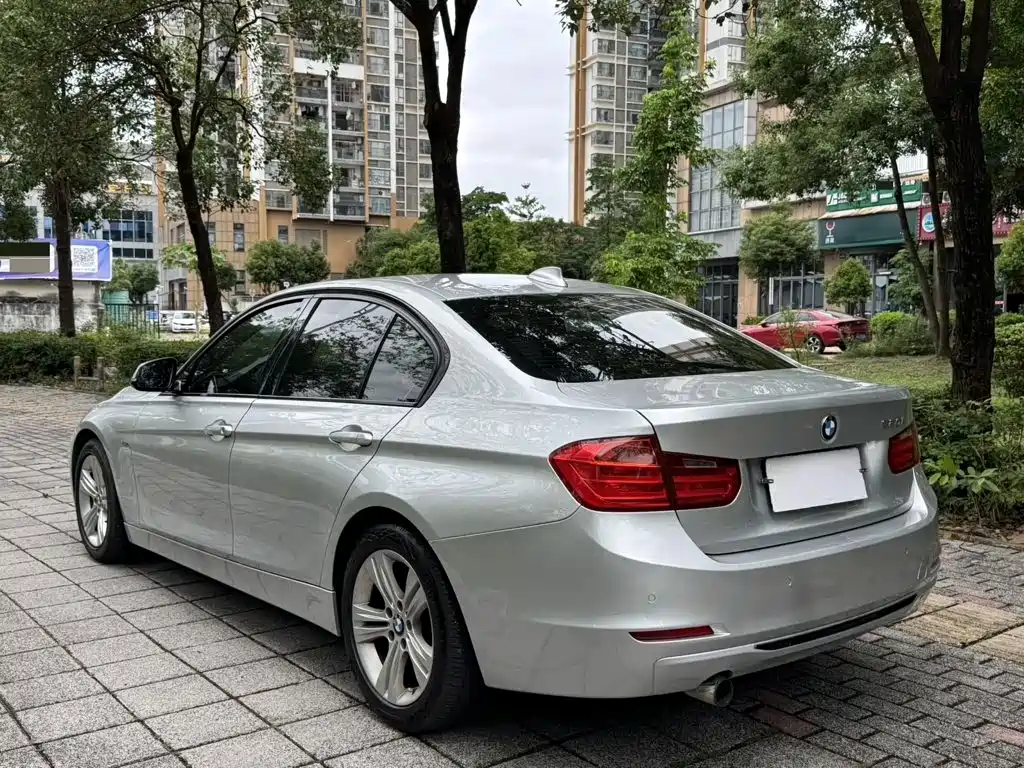 BMW 3 Series — миниатюра 9