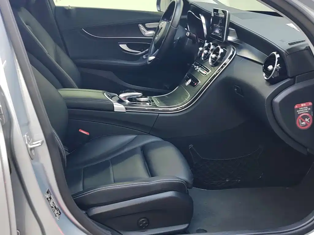 Mercedes-Benz C-Class — миниатюра 15