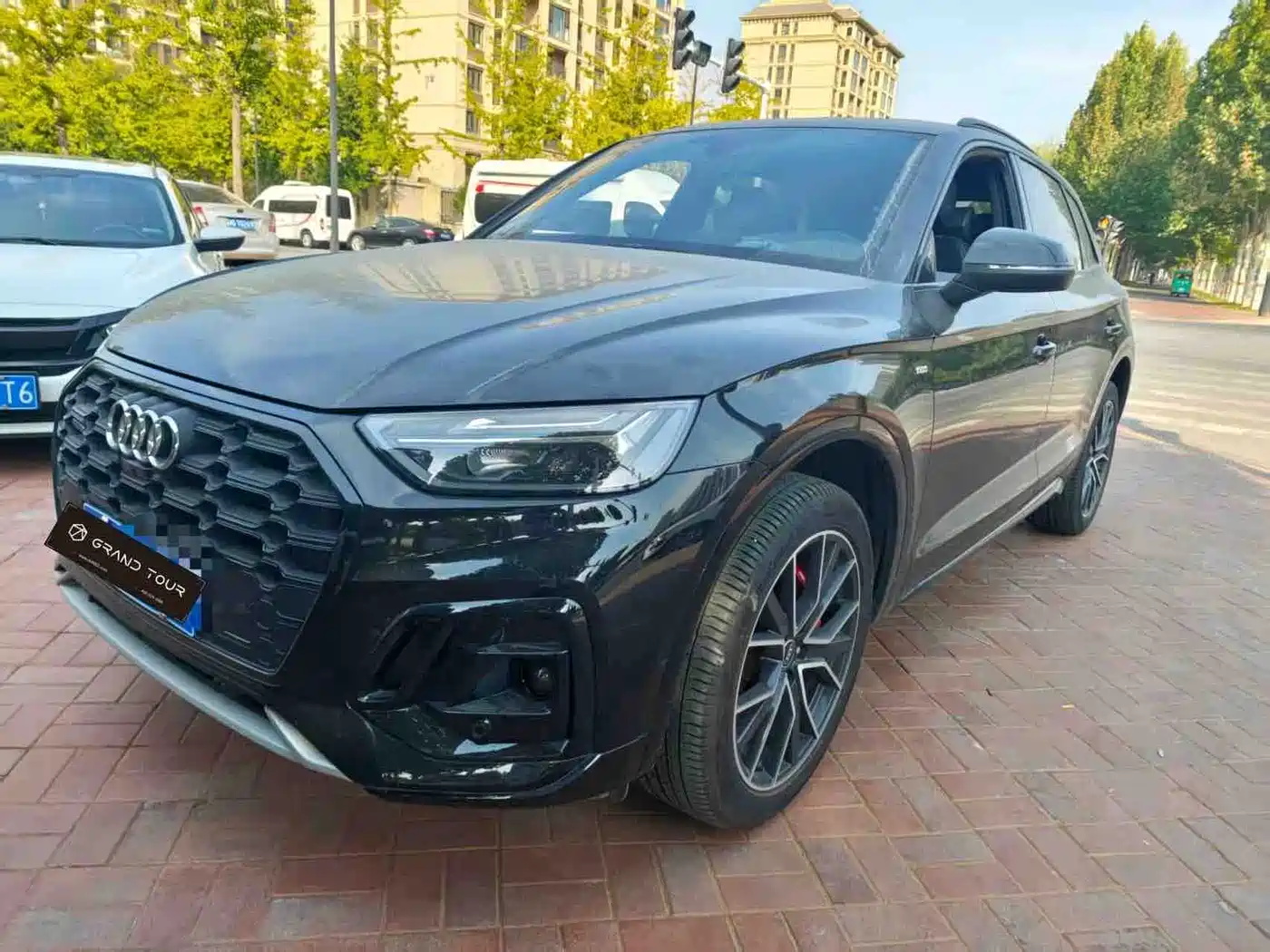 奥迪Q5L 2025款 45 TFSI 豪华动感型 2025