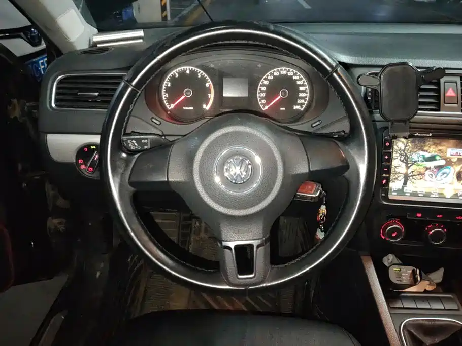 Volkswagen Sagitar — миниатюра 15