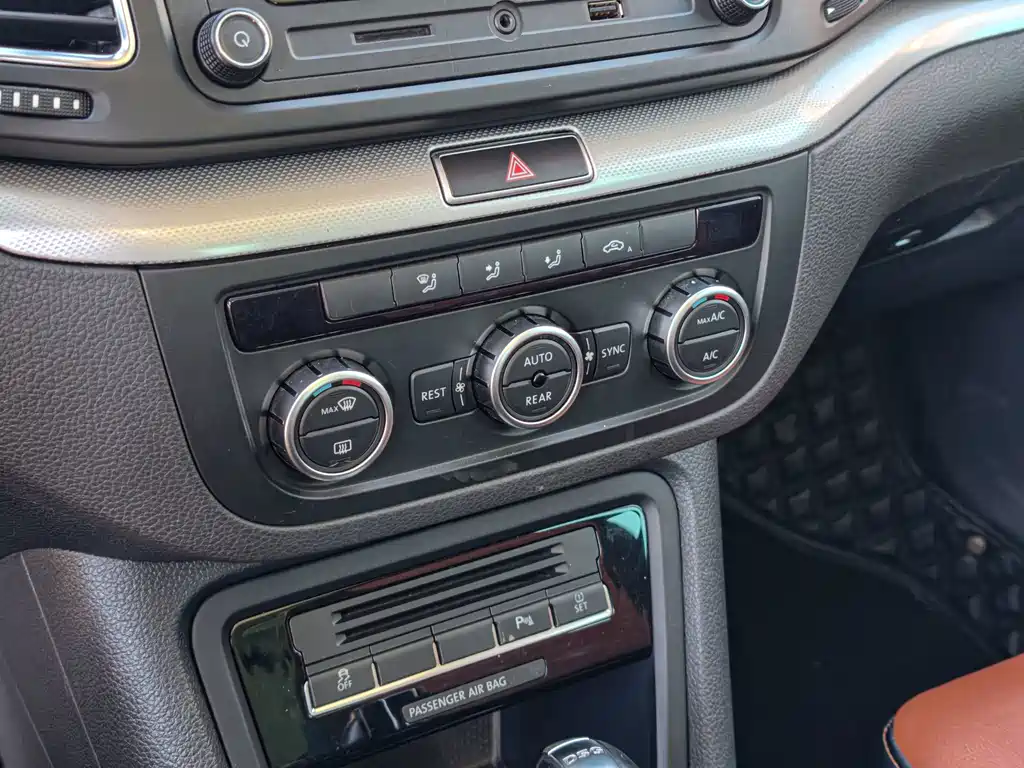 Volkswagen Sharan — миниатюра 14