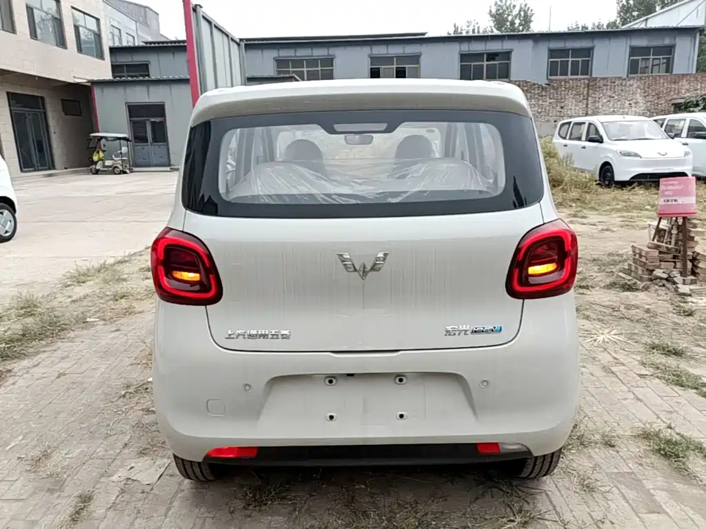 Wuling MINIEV — миниатюра 6