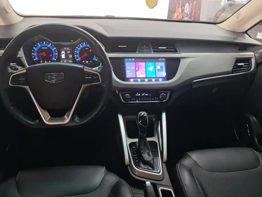 Geely Vision X3 — миниатюра 12