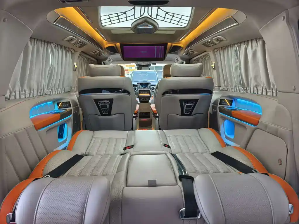 MERCEDES-BENZ V CLASS