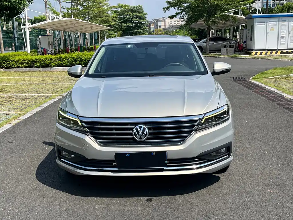 Volkswagen Lavida — миниатюра 2
