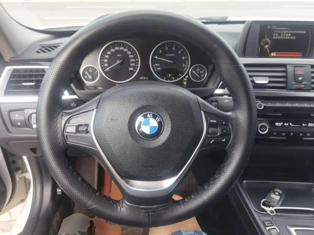 BMW 3 Series — миниатюра 11
