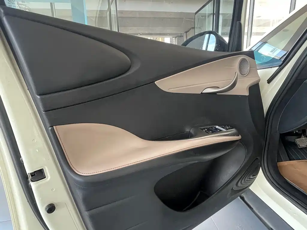 BYD Dolphin — миниатюра 5
