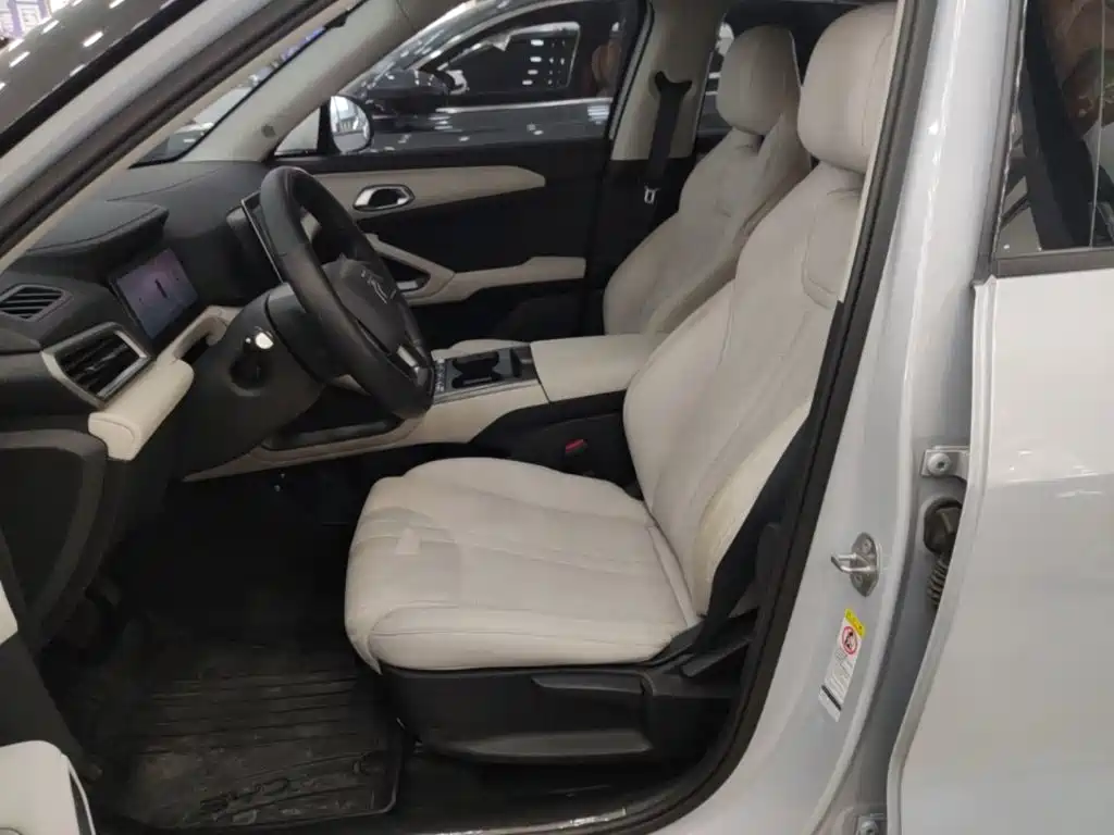 BYD Yuan UP — миниатюра 15