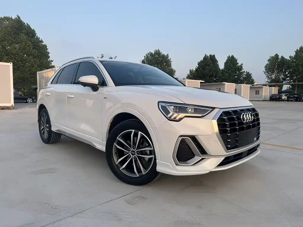 Audi Q3 2022 35 TFSI