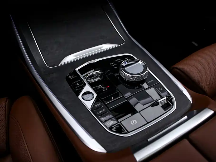 BMW X7 — миниатюра 9