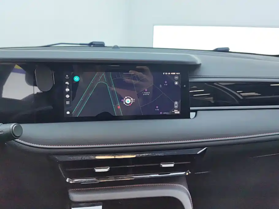 Roewe i5 — миниатюра 13