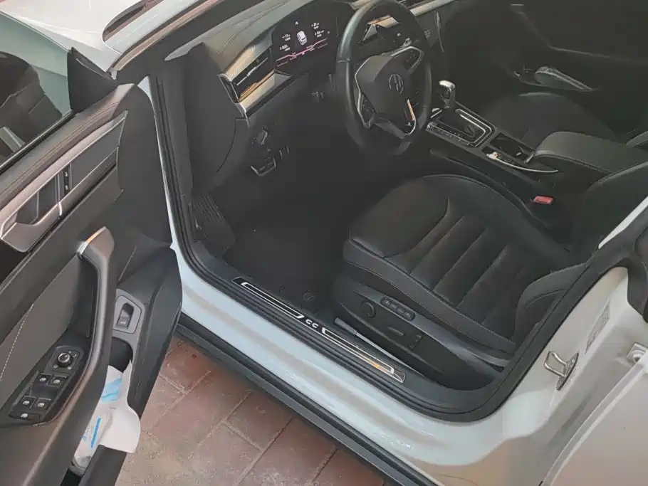 Volkswagen CC — миниатюра 9