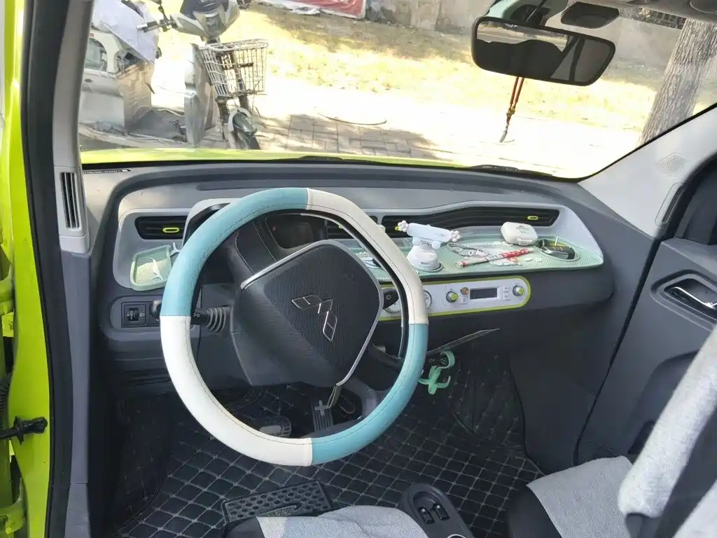 Wuling MINIEV — миниатюра 10