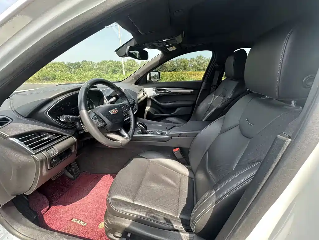 Cadillac CT5 — миниатюра 4