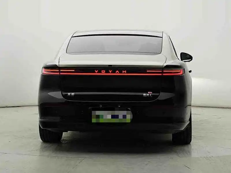 VOYAH Passion L — миниатюра 4