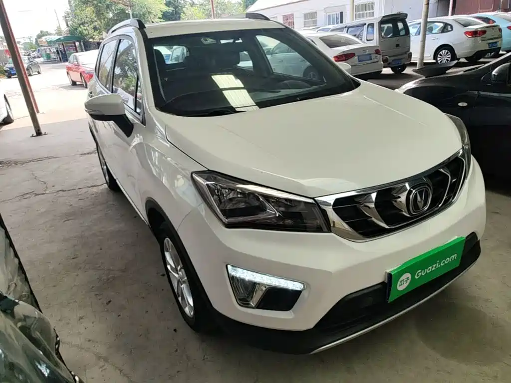 Changan CS15 — миниатюра 4