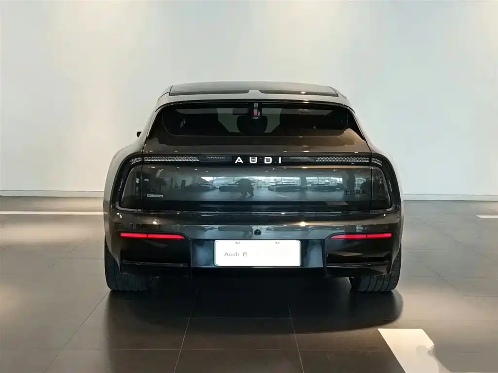 Audi E5 Sportback — миниатюра 5