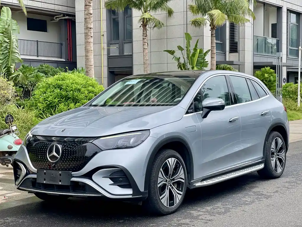 Mercedes-Benz EQE SUV