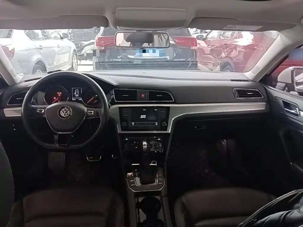 Volkswagen Lamando — миниатюра 10