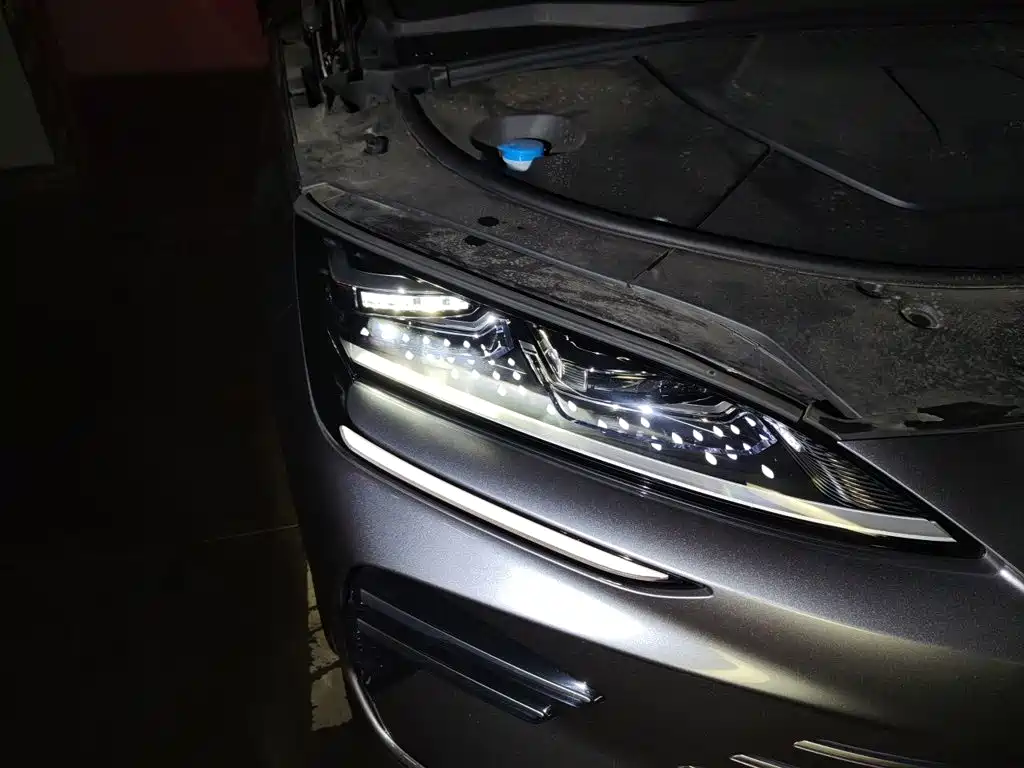 BYD PLUS New Energy — миниатюра 7