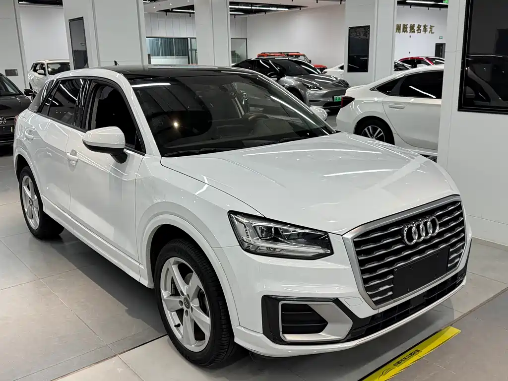 Audi Q2L — миниатюра 3