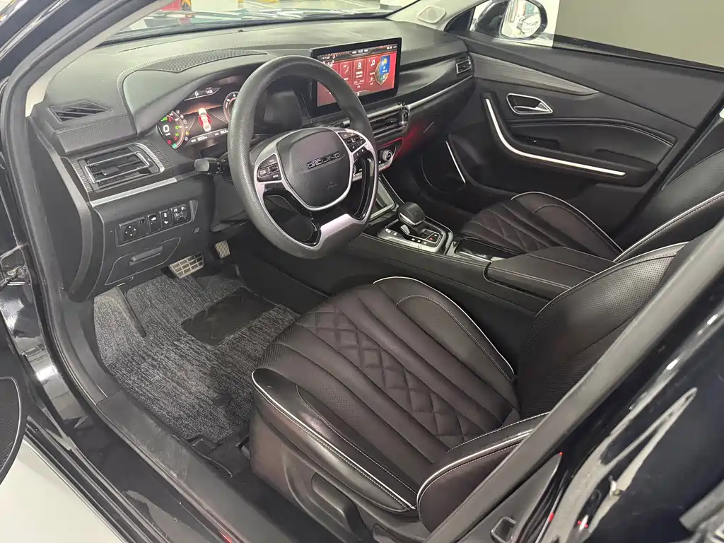 BAIC EU7 — миниатюра 5