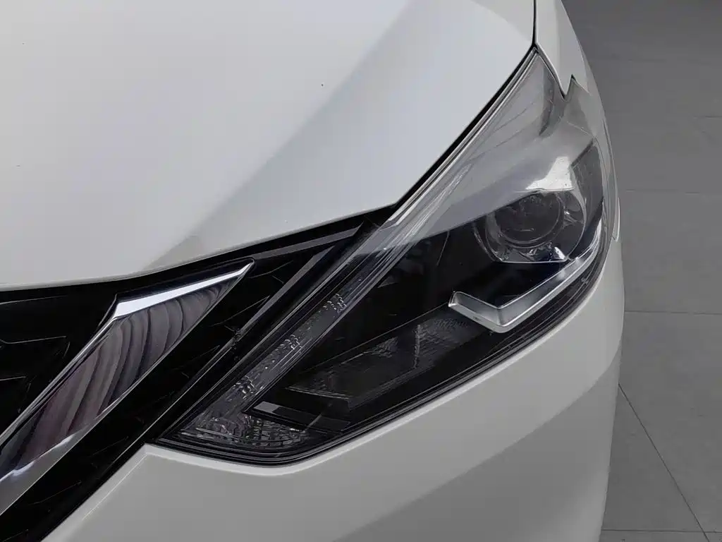 Nissan Sylphy — миниатюра 7
