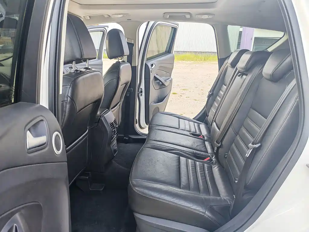 Ford Kuga — миниатюра 6