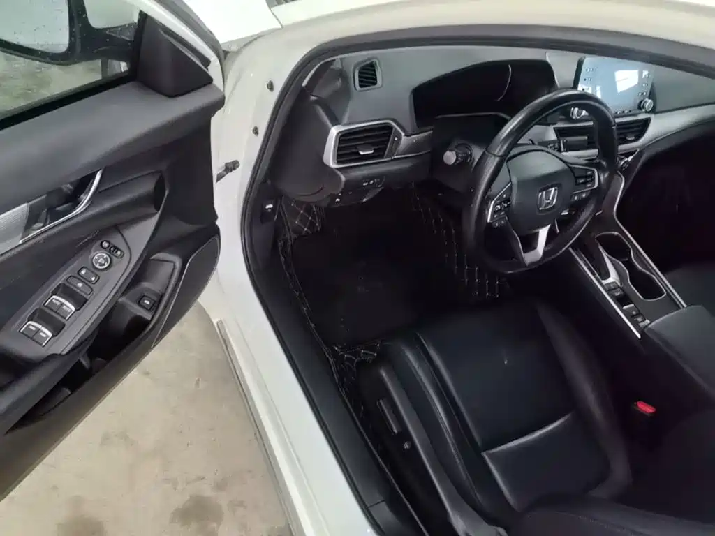 Honda Accord — миниатюра 16