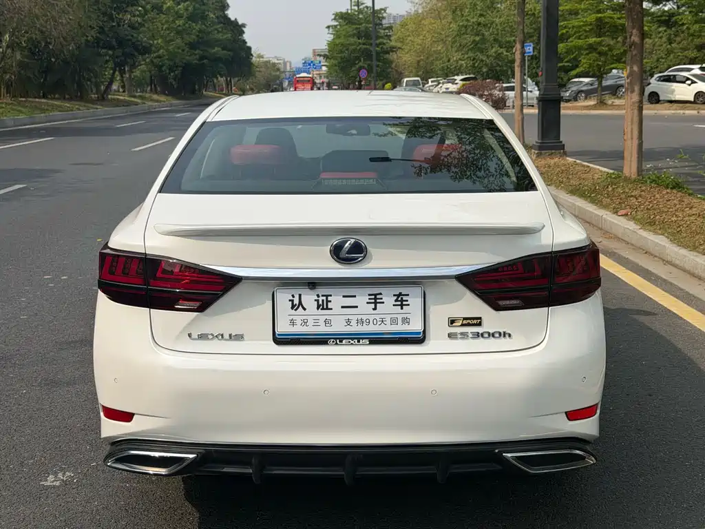 Lexus ES 2013 300h Elite