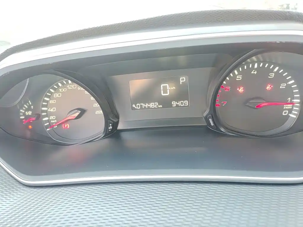 Peugeot 308 — миниатюра 12