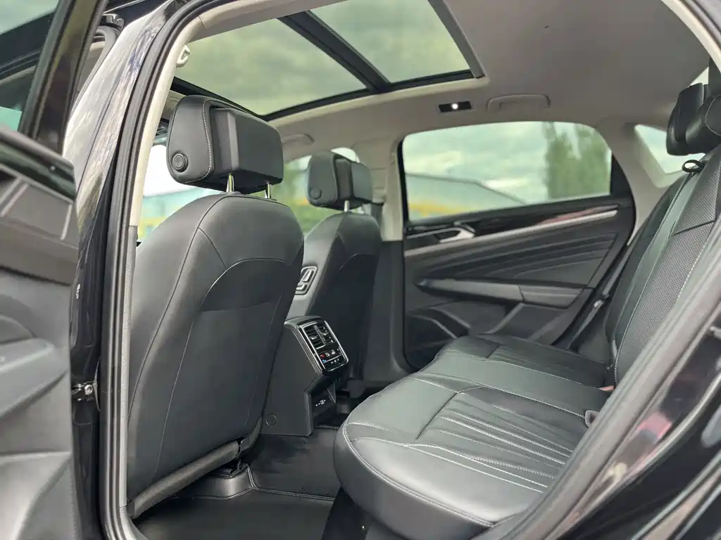 Volkswagen Passat — миниатюра 9