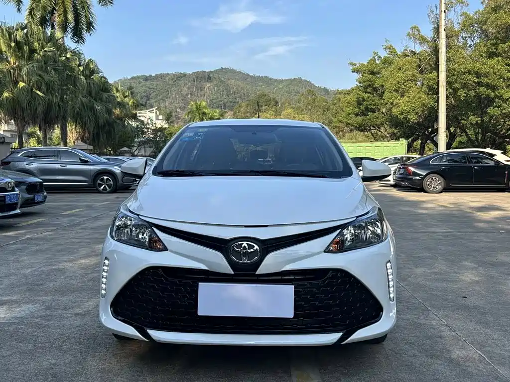 Toyota Vios FS — миниатюра 2