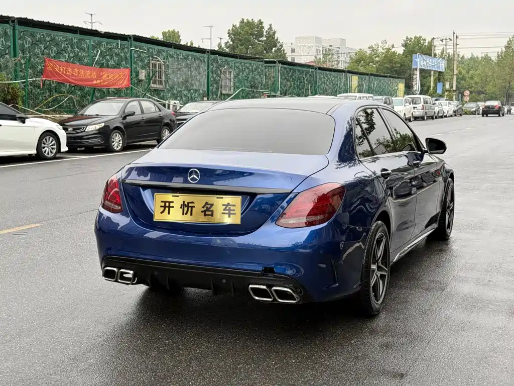 Mercedes-Benz C-Class — миниатюра 3