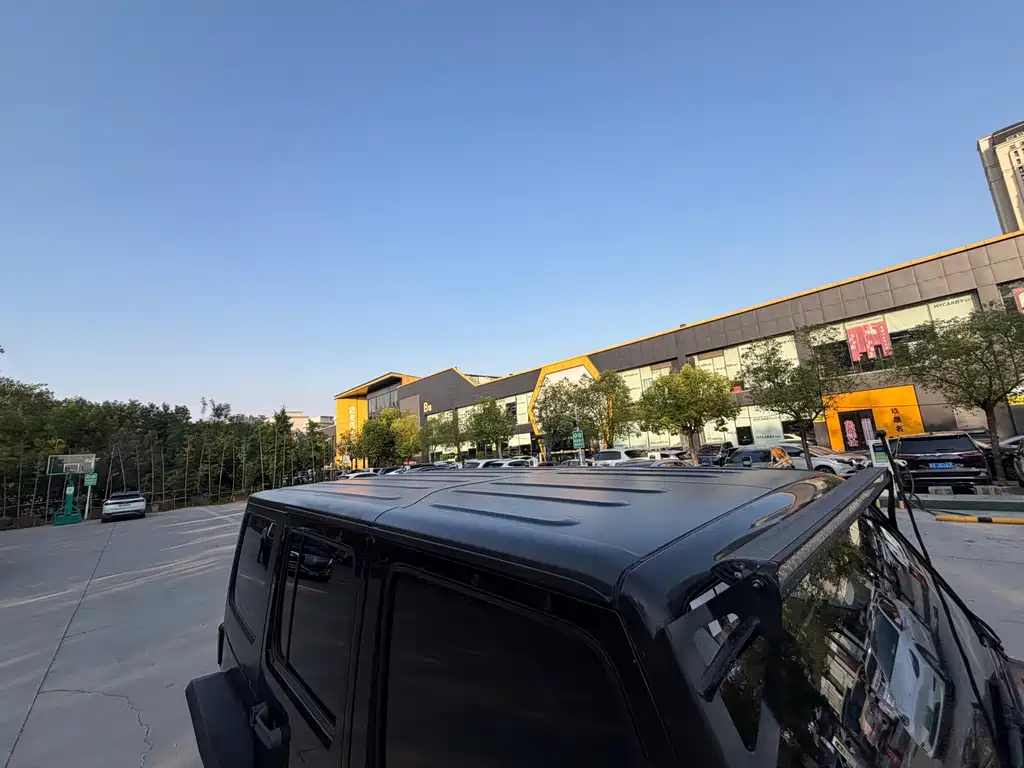 Jeep Wrangler — миниатюра 28