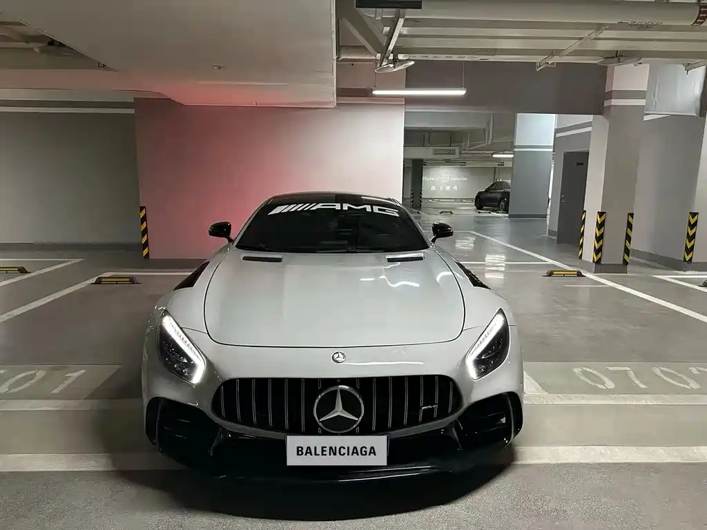 MERCEDES-BENZ AMG GT