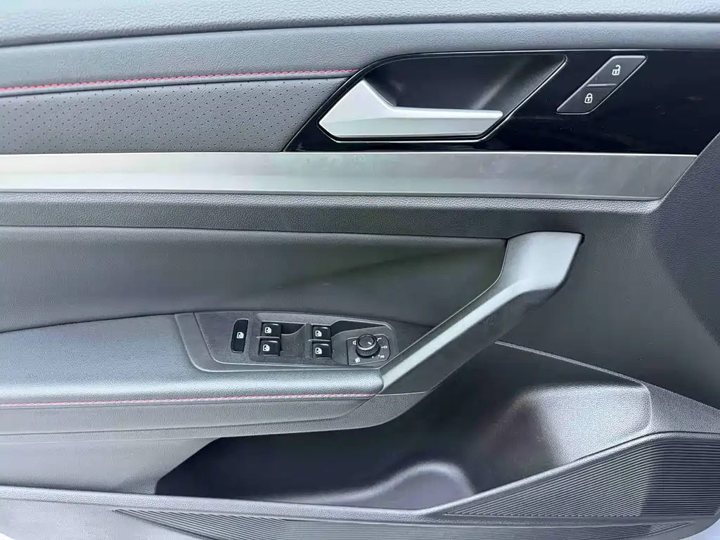 Volkswagen Lavida — миниатюра 8
