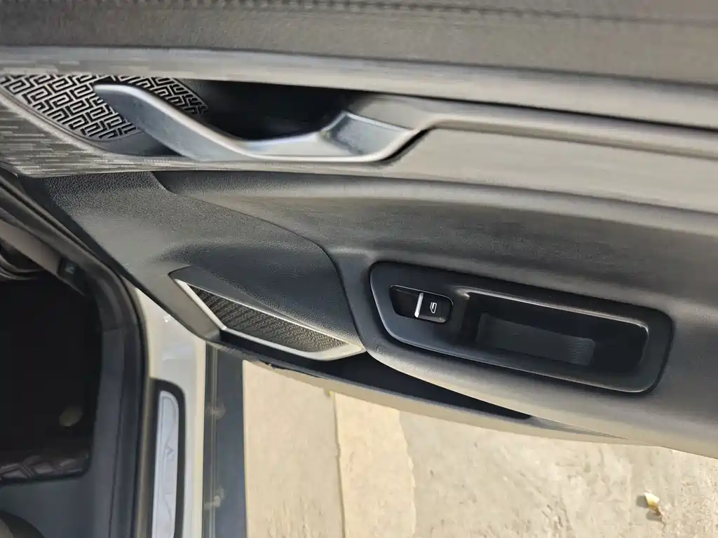 Geely Emgrand GS — миниатюра 7