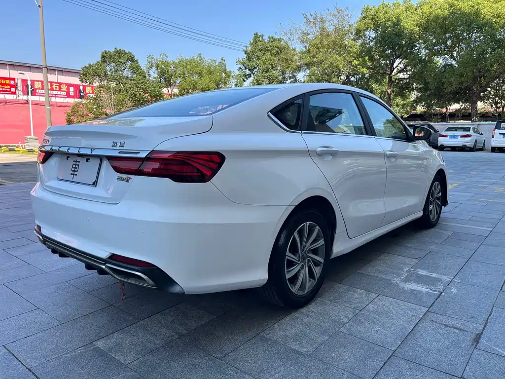 Geely Binrui — миниатюра 5