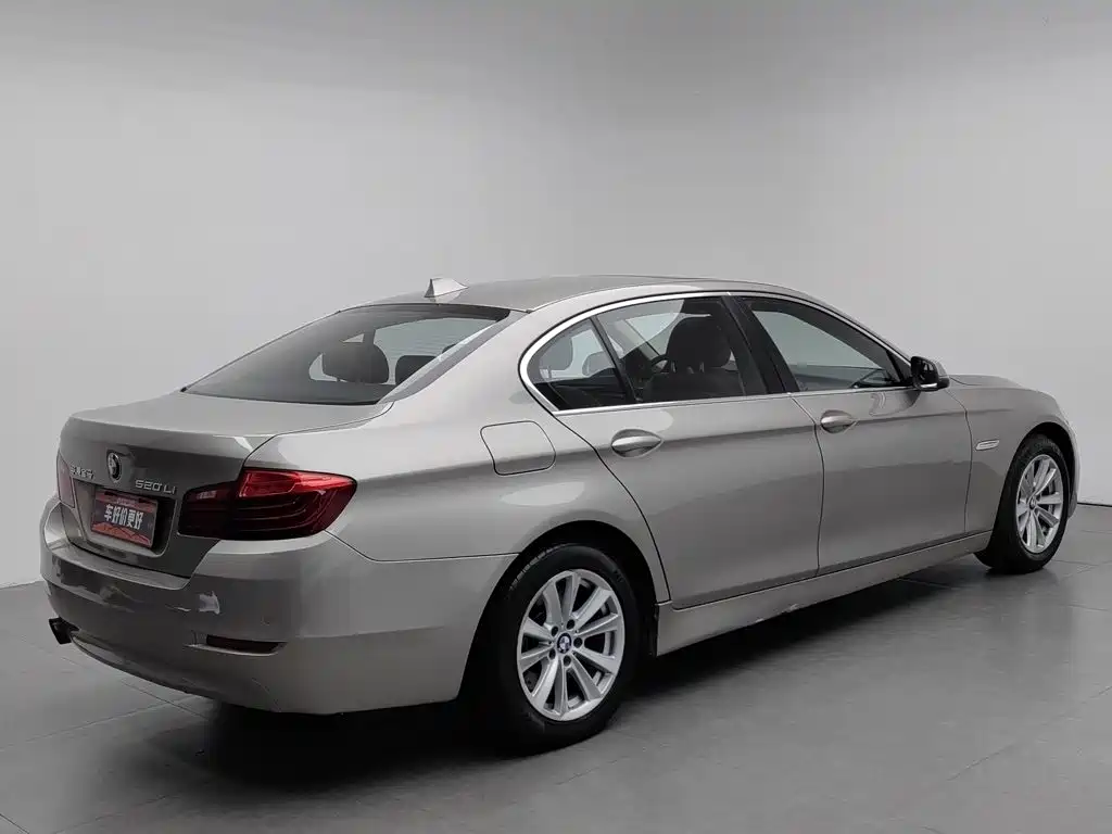 BMW 5 Series — миниатюра 2