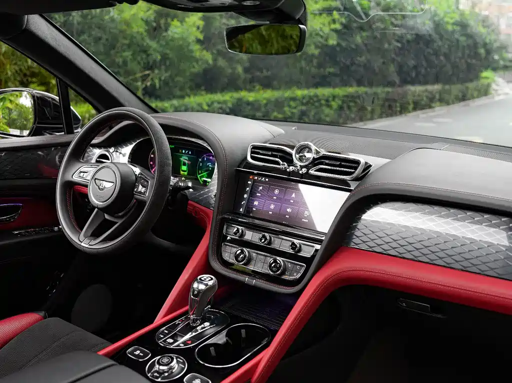 Bentley Bentayga — миниатюра 17