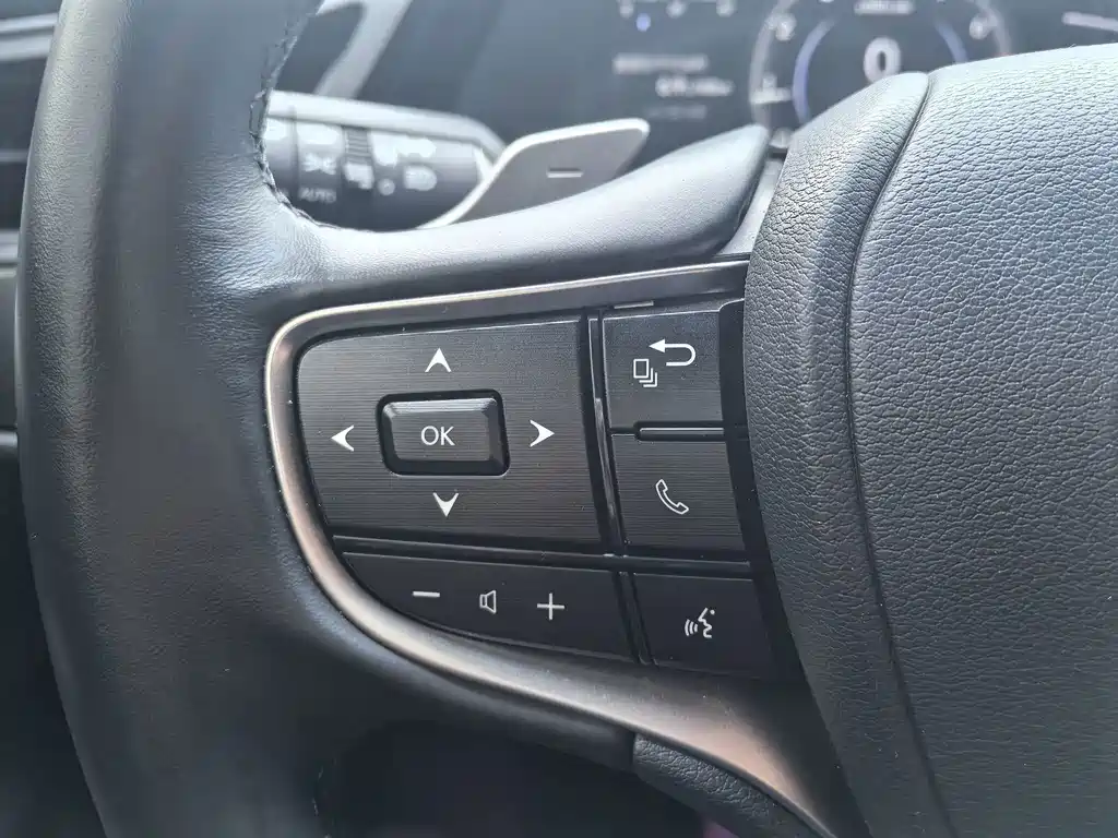 Lexus ES — миниатюра 18