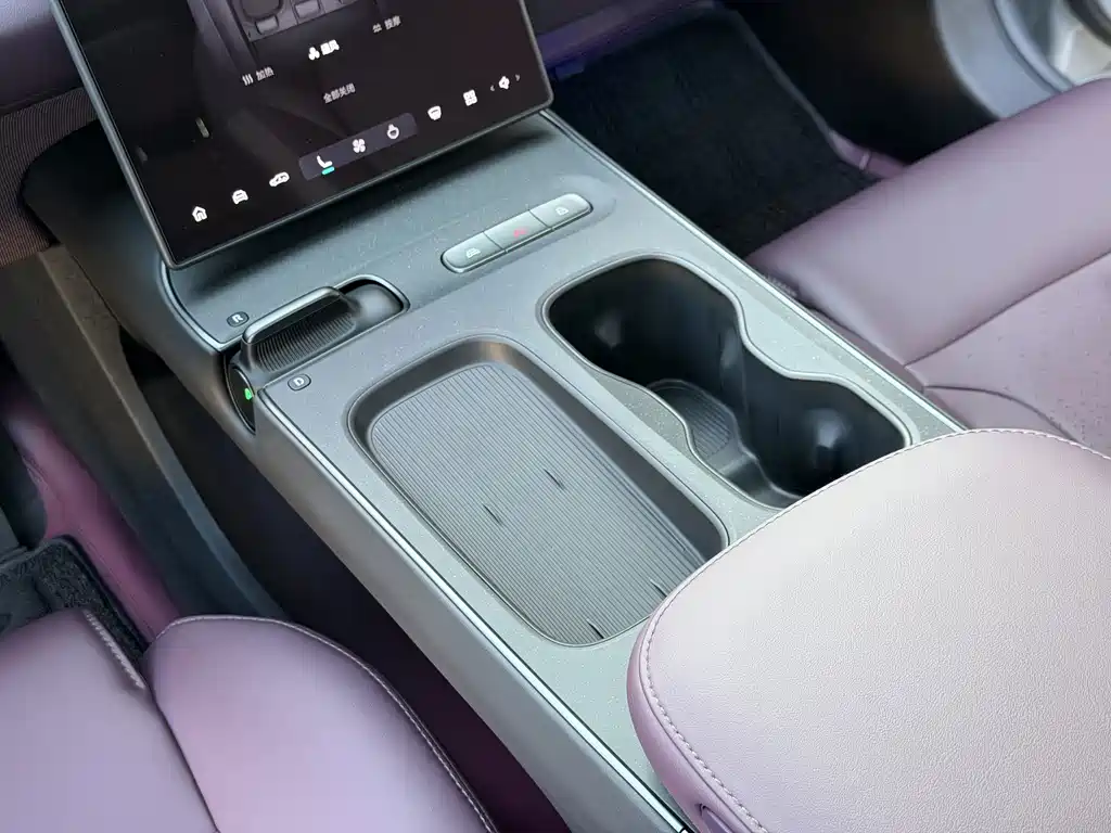 NIO ET5T — миниатюра 17