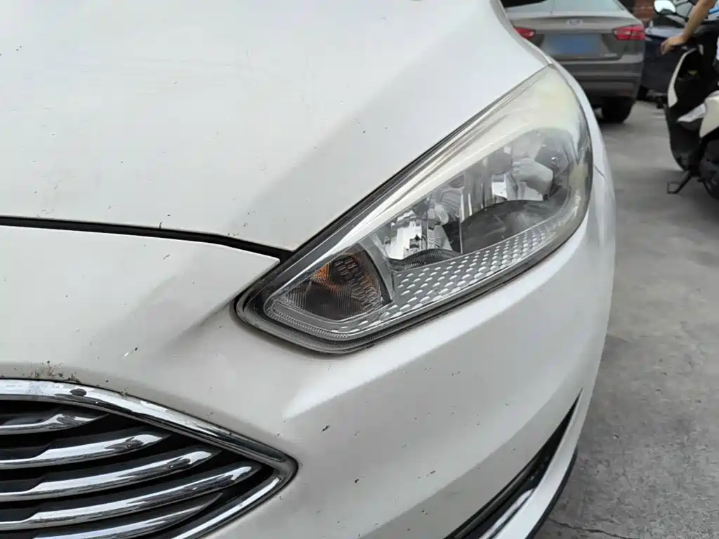 Ford Focus — миниатюра 24