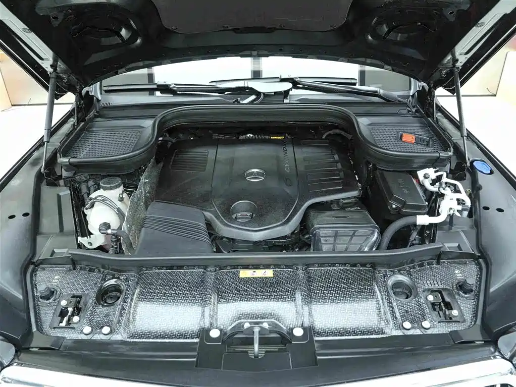 Mercedes-Benz GLS — миниатюра 24