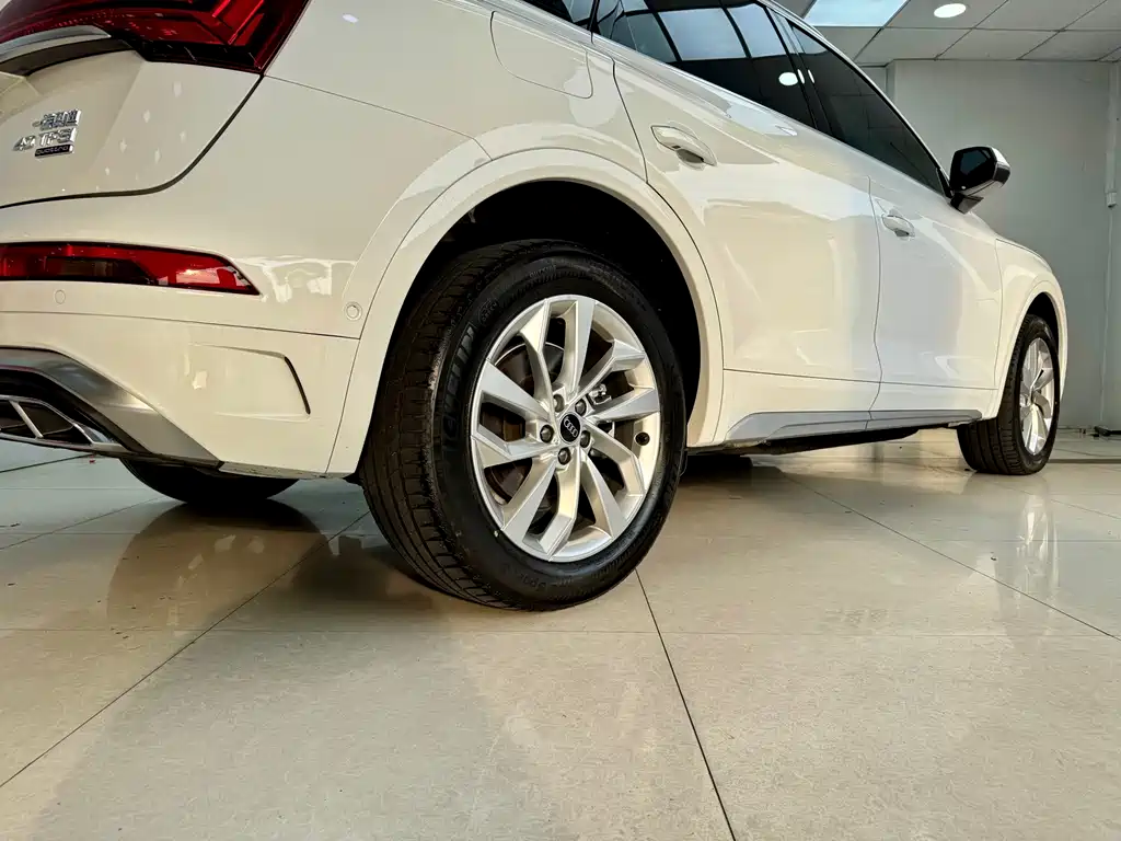 Audi Q5L — миниатюра 20