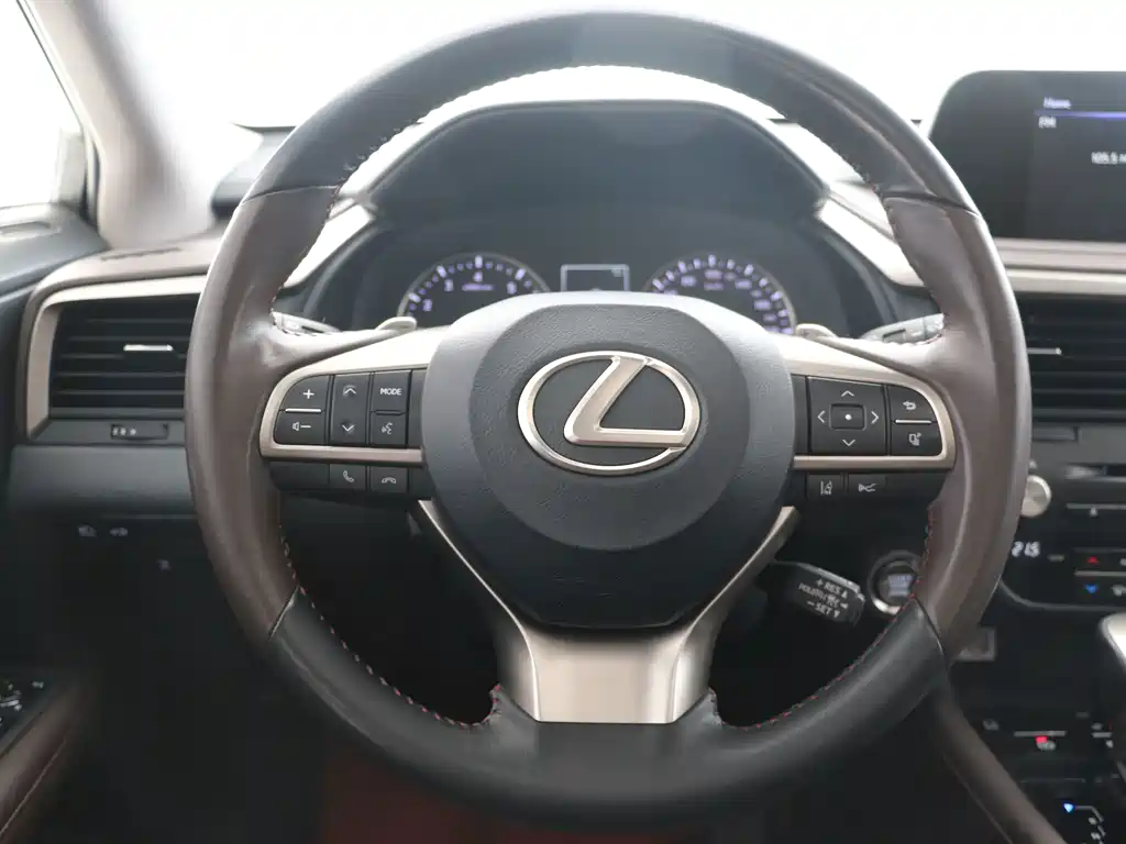 Lexus RX — миниатюра 11